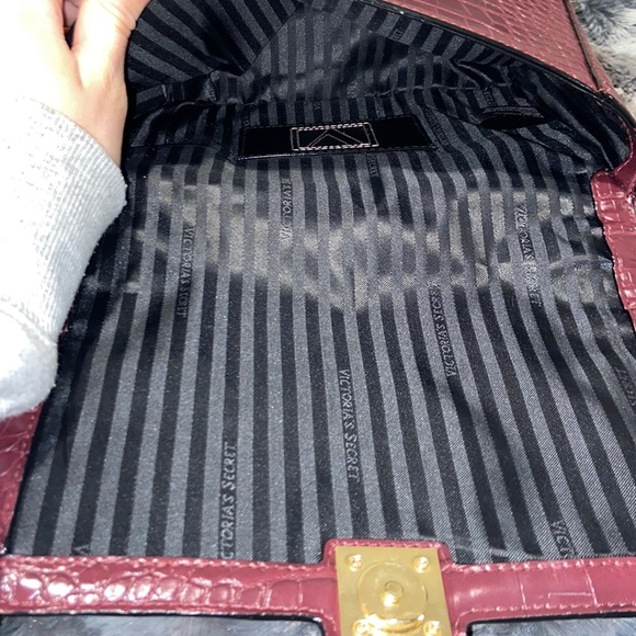 Victoria’s Secret Foe Crocodile Purse - Picture 4 of 5